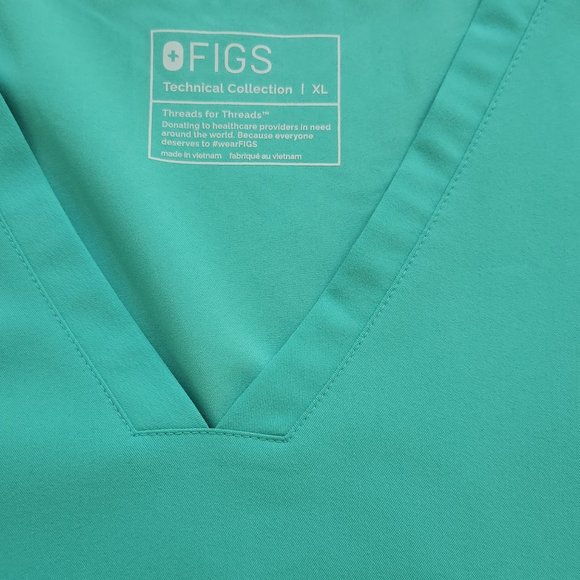 Surgical green Figs scrub top - Picture 2 of 2